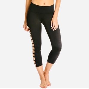 Onzie Crop Leggings with Elastic Side Cage